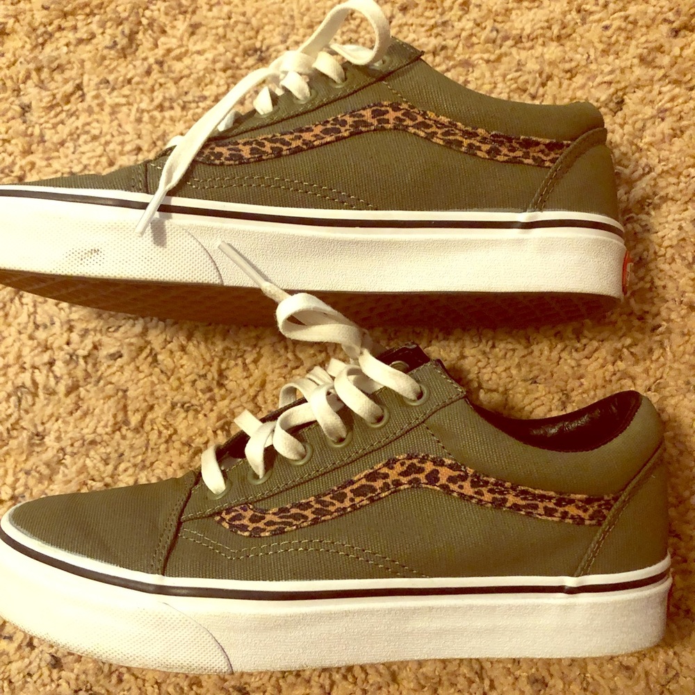 Olive green with leopard women’s vans like new!